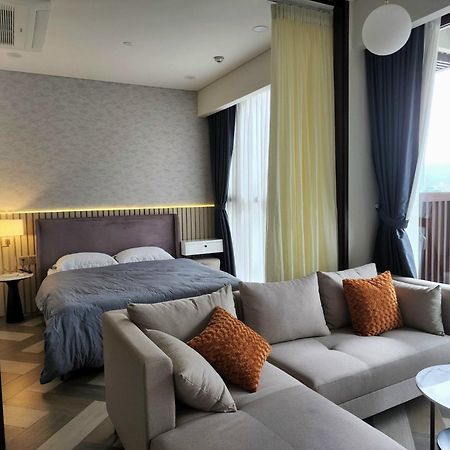 The Crest-Central Saigon Riverside -Free Pool-Gym-Sauna Room-Yoga Room Хошимин Екстериор снимка