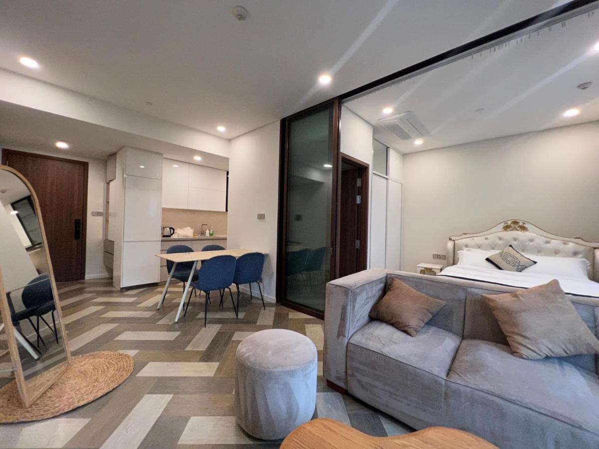 The Crest-Central Saigon Riverside -Free Pool-Gym-Sauna Room-Yoga Room Хошимин Екстериор снимка