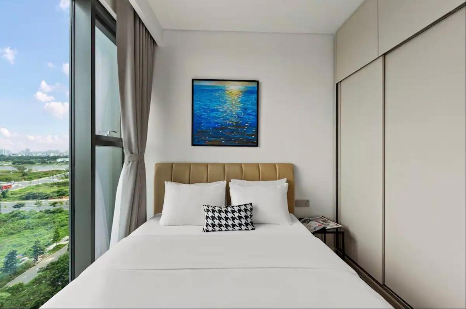 The Crest-Central Saigon Riverside -Free Pool-Gym-Sauna Room-Yoga Room Хошимин Екстериор снимка