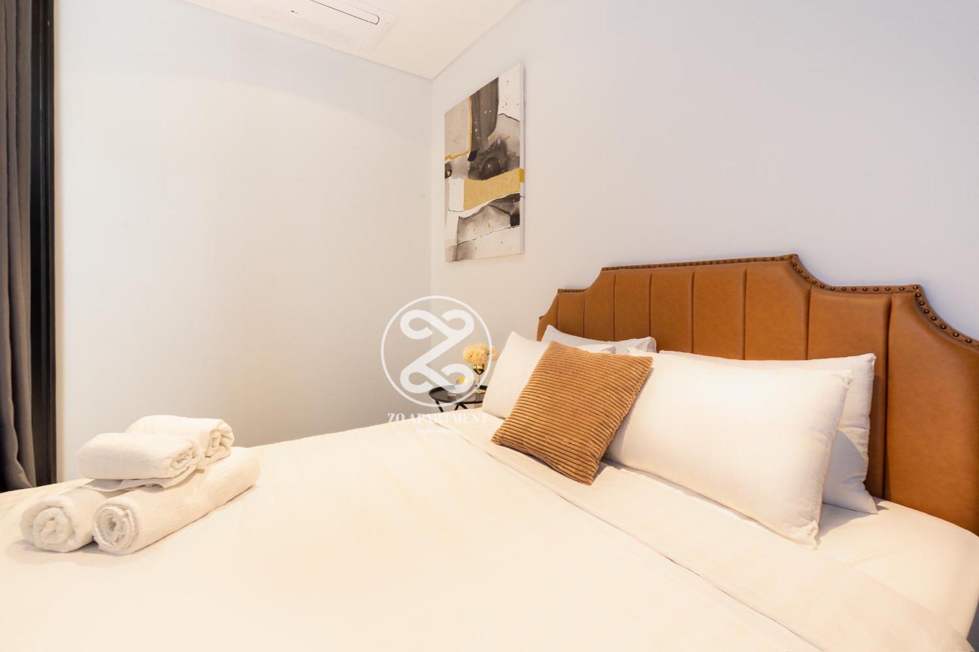 The Crest-Central Saigon Riverside -Free Pool-Gym-Sauna Room-Yoga Room Хошимин Екстериор снимка