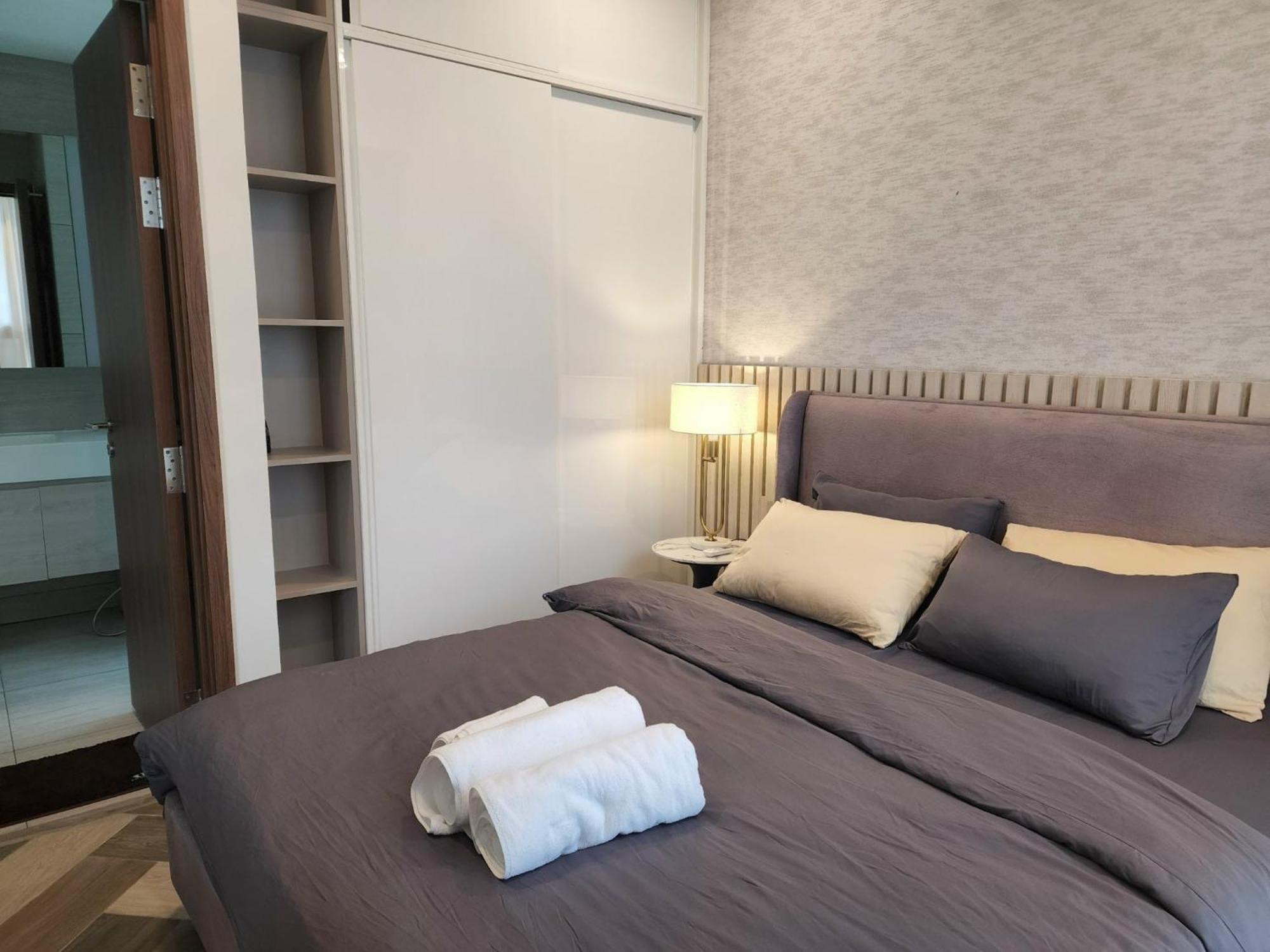 The Crest-Central Saigon Riverside -Free Pool-Gym-Sauna Room-Yoga Room Хошимин Екстериор снимка